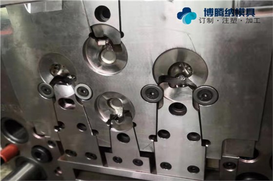 深圳耳機(jī)塑膠模具廠哪家好？博騰納300家企業(yè)口碑認(rèn)可